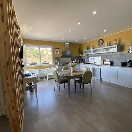 Bonica Vista - 6 Personnes Tatil Evi Oms